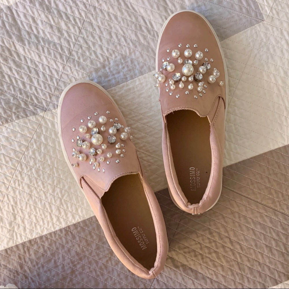 Pink shoes